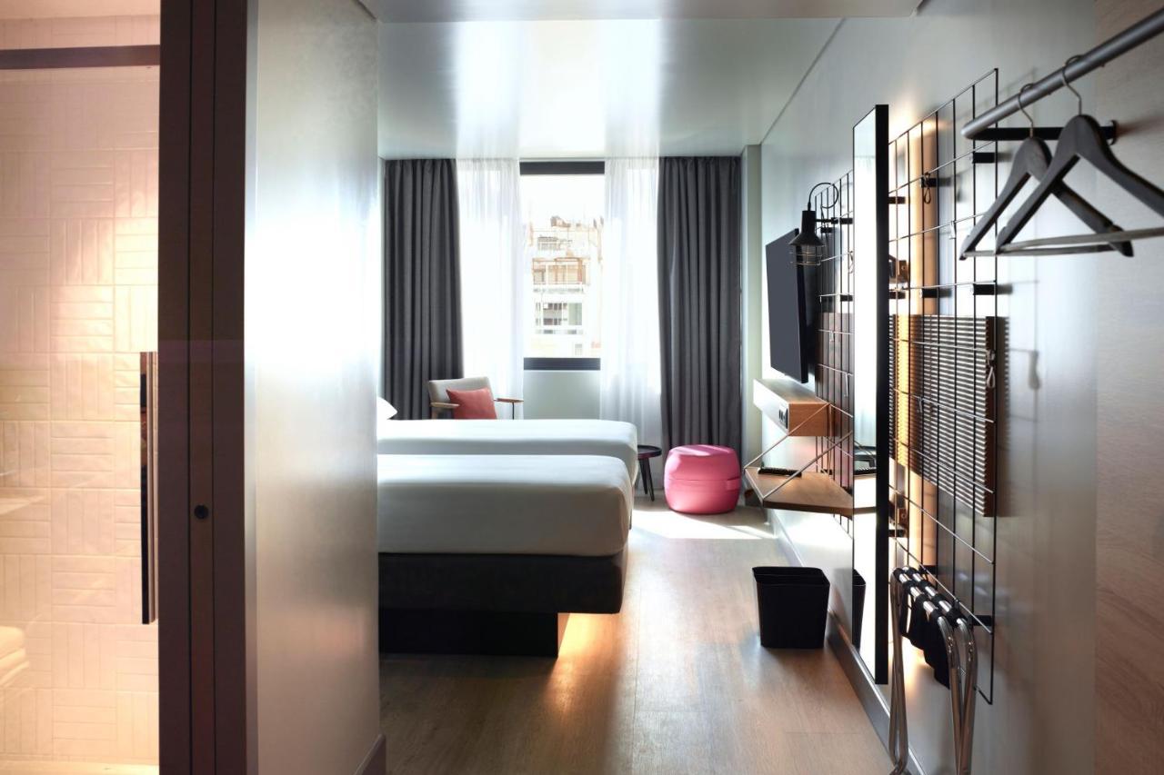 Moxy Hotel Atena
