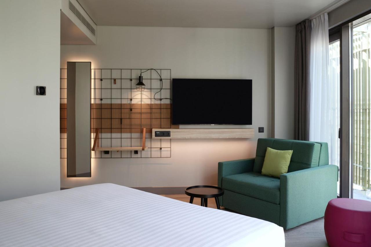 Moxy Hotel